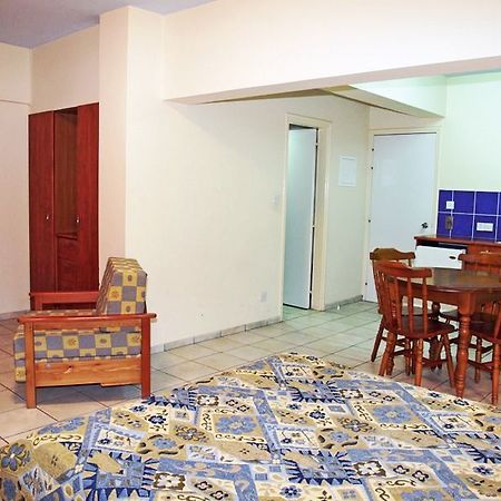 Palm Sea Beach Hotel Apartments Larnaca Exterior foto